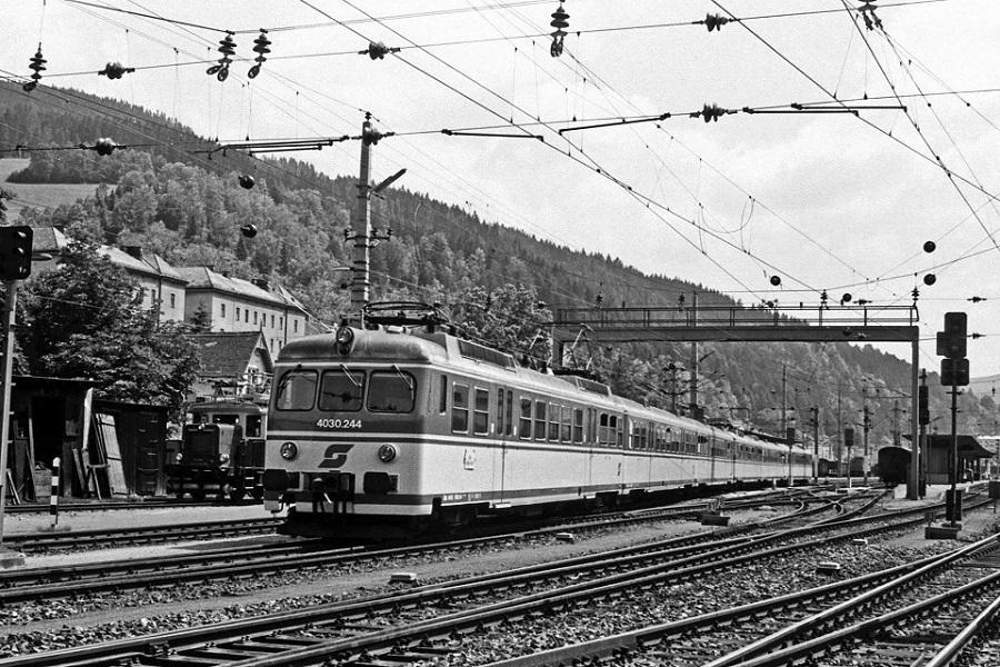KM-11680-4030244-1981-07-04-Muerzzuschlag-mit-4030245-P4005-wegen-Umbau-Wien-Sdbf-von-Ff