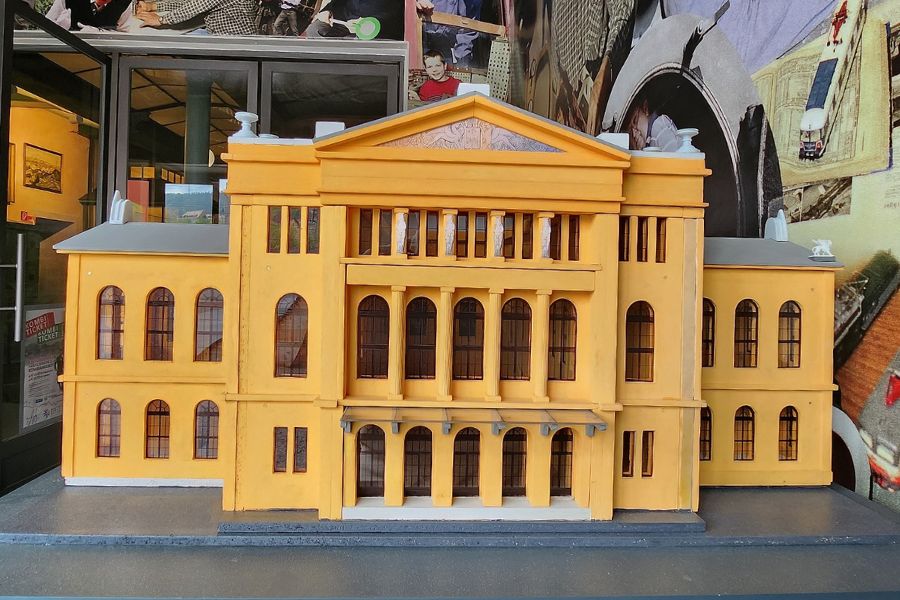 Das Modell des Wiener Südbahnhof von 1874.