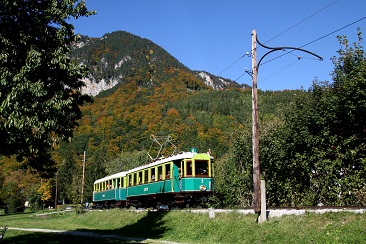 Triebwagen 1 und Beiwagen 12